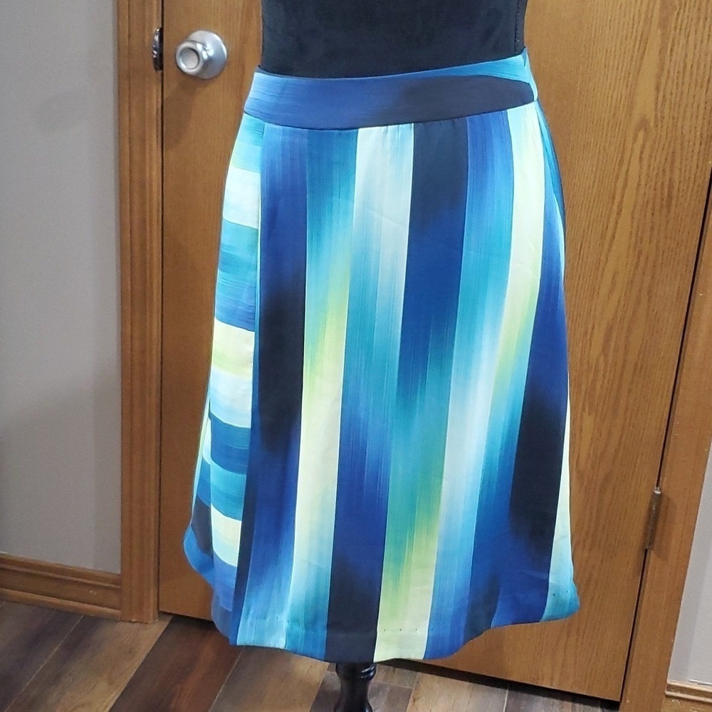 Trina turk blue green yellow lightweight lined striped skirt